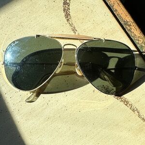 Ray-Ban Gold Frame Sunglasses with Dark Lenses